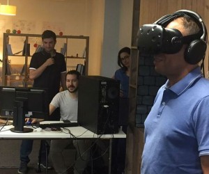 La réalité virtuelle, outil de formation à la rhétorique