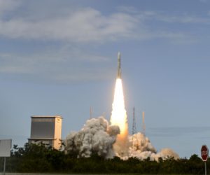 Le premier vol commercial d'Ariane 6 reporté