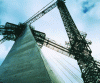 Figure 25 - Precast elements in polished white concrete used to form viaduct piers. Chavanon viaduct [J. V. Berlottier].